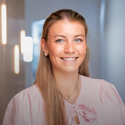 Lara Petersen Lara Petersen – Marketing Manager und Specialist for Human Resources