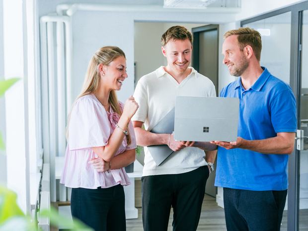 Austausch im Team von Nordic AI Solutions